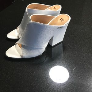 Calvin Klein mules ( white )